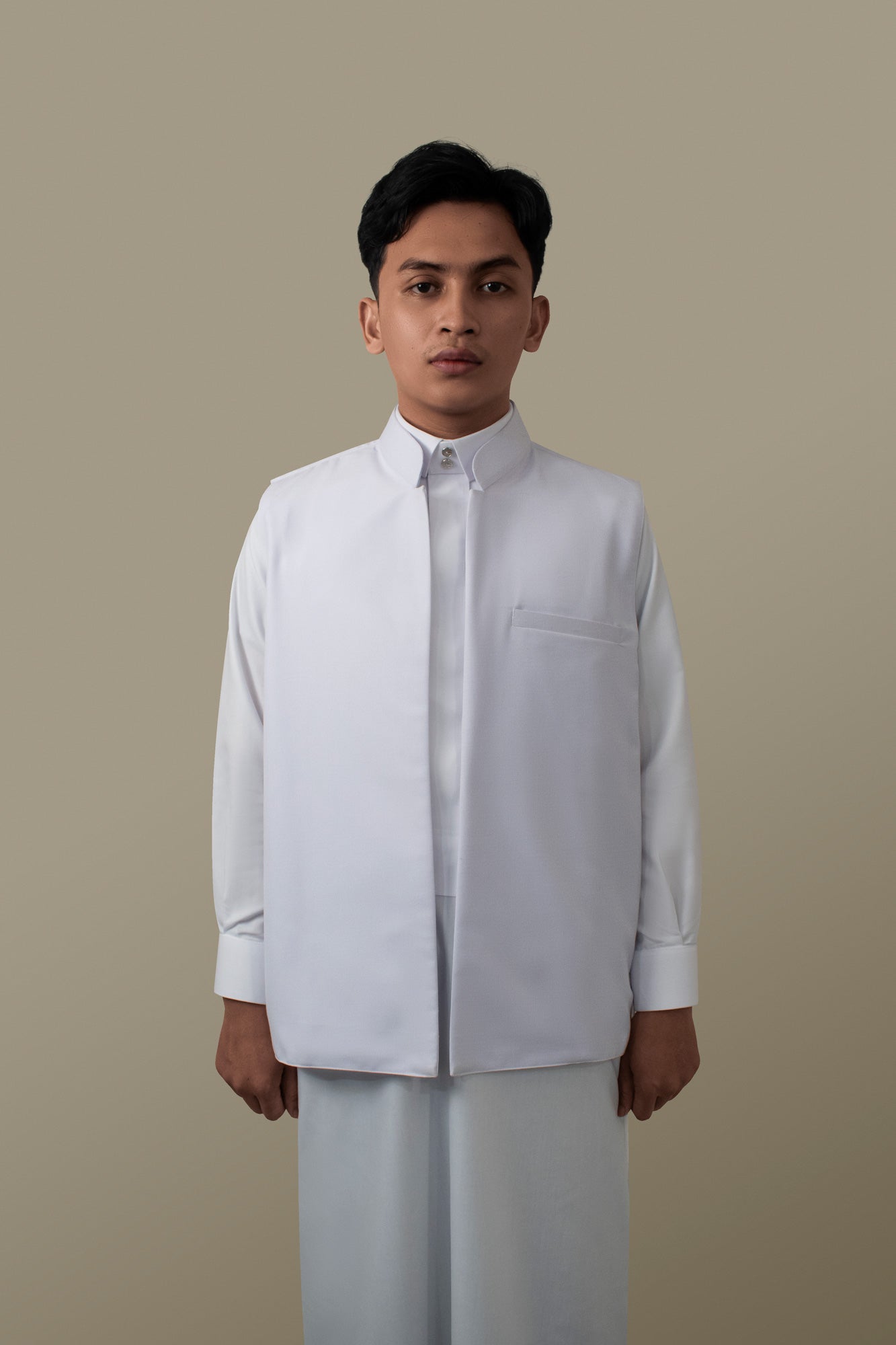 Vest Outer Reguler - White
