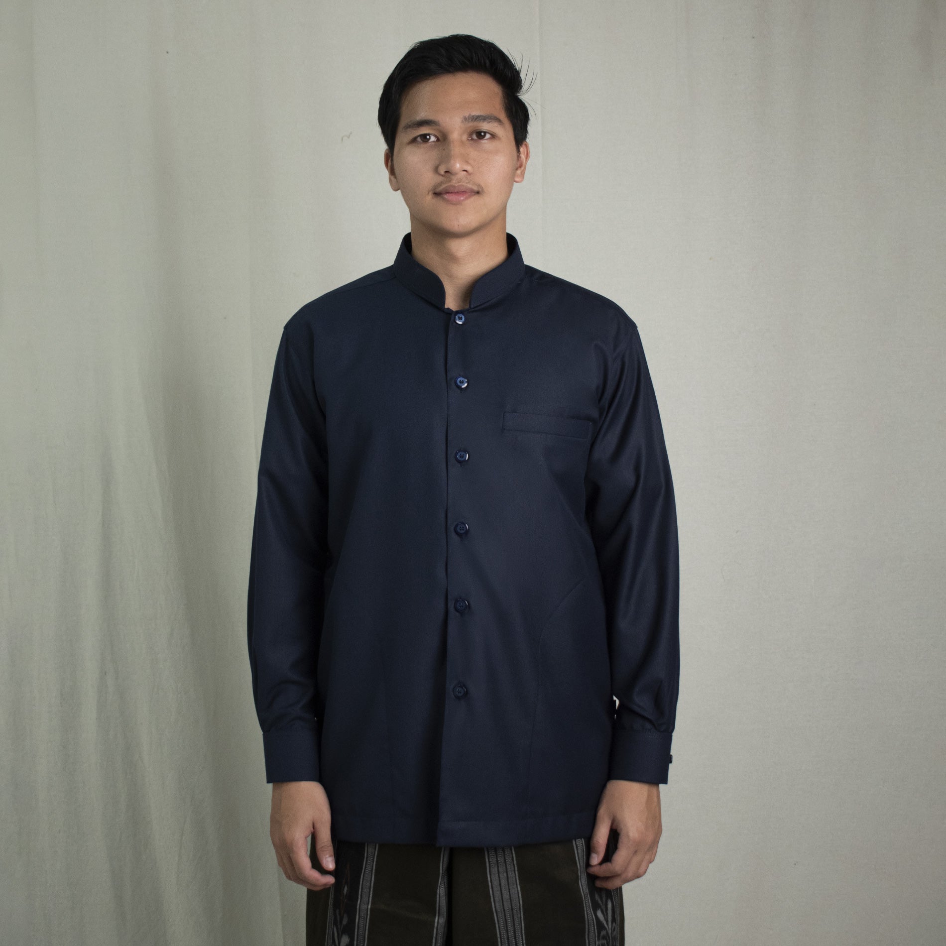Qomar Cuff Semiwool Navy