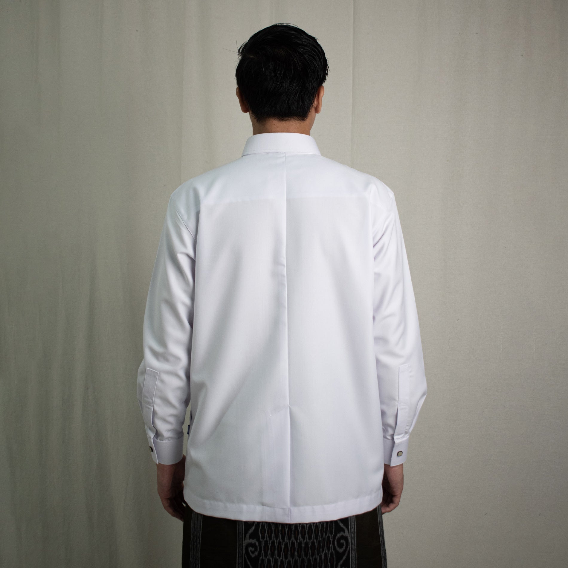 Qomar Cuff Semiwool White