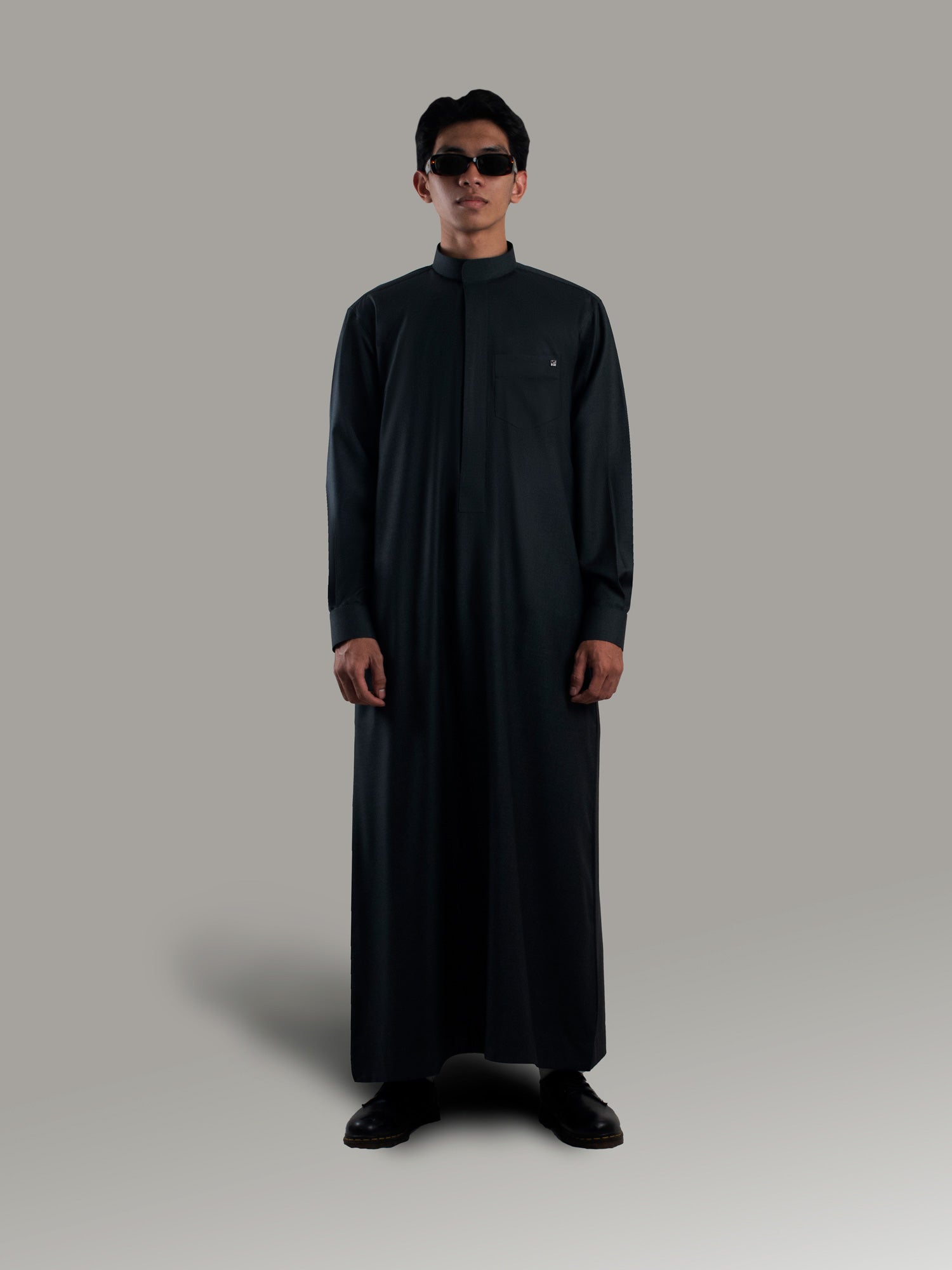 Baskie II Thobe Semiwool - Charcoal